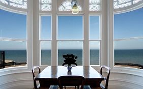 Bellevue By The Bay - Luxury Beach Pad, Panoramic Sea Views
